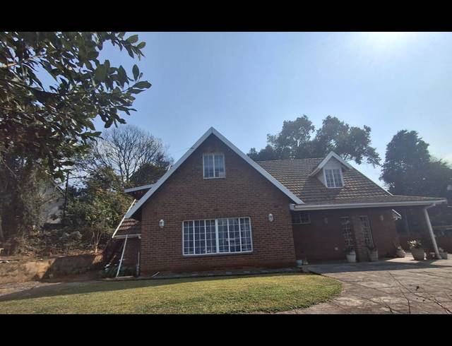 5 BEDROOM FREEHOLD FOR SALE IN CLARENDON
